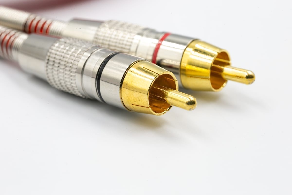 Cabos e Conexões · RCA 2X2 Profissional Vermelho 1M Tripla Blindagem Plug Metal - miniatura 2